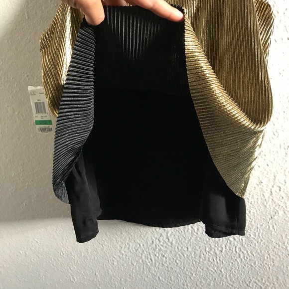 NWT Bar III gold/black sleeveless blouse. - Picture 6 of 6